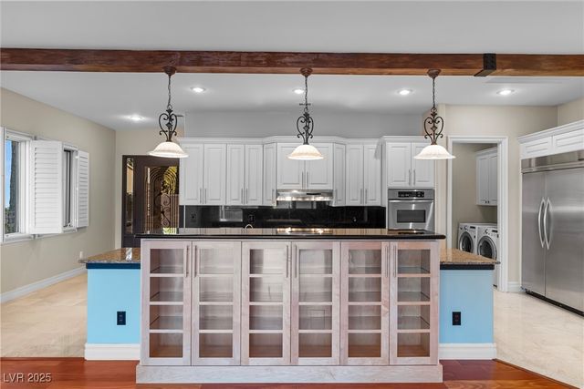 19 Via Del Garda, Henderson, NV 89011