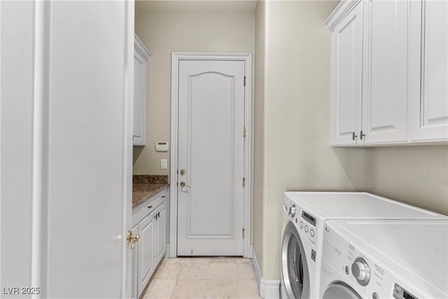 19 Via Del Garda, Henderson, NV 89011