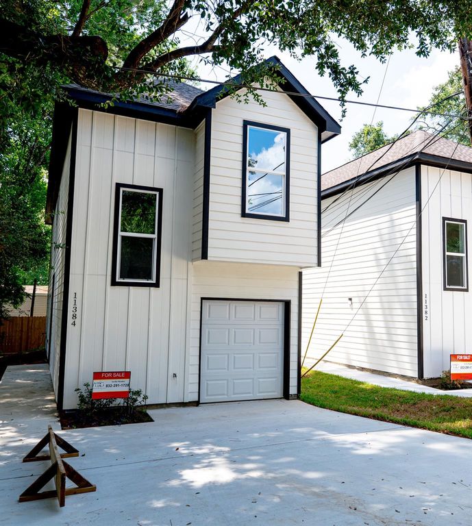 11384 Underwood Street, Willis, TX 77318