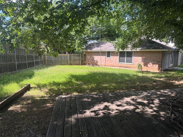 501 Brookfield Drive, Boyd, TX 76023