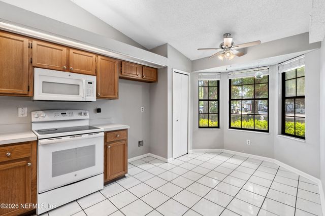 2934 SEANS Court, Green Cove Springs, FL 32043