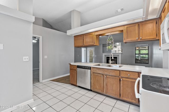 2934 SEANS Court, Green Cove Springs, FL 32043