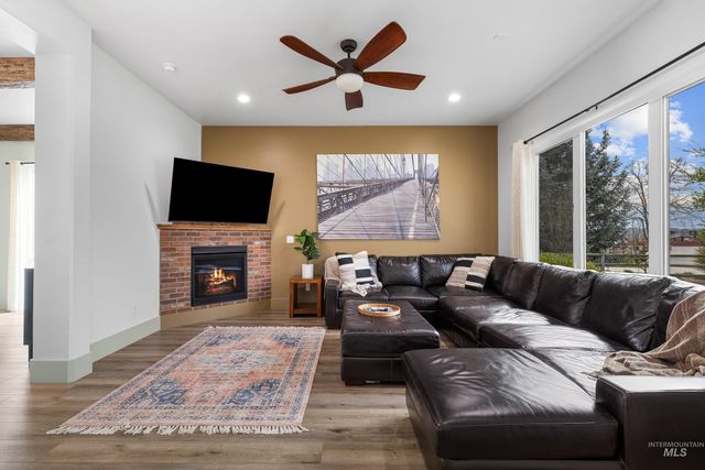 3160 N Duane Dr., Meridian, ID 83646