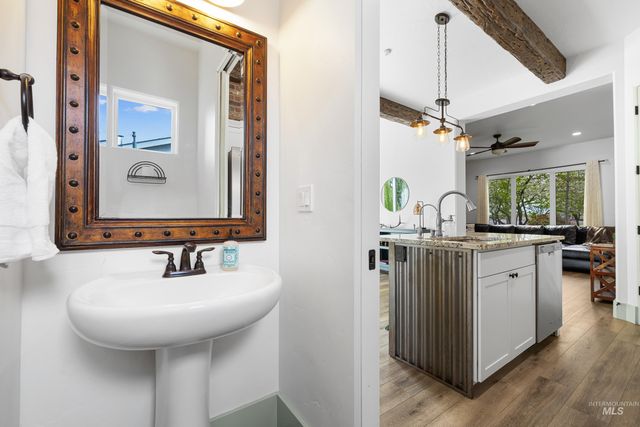 3160 N Duane Dr., Meridian, ID 83646