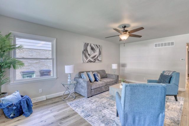 5406 N Shasta DRIVE, Glendale, WI 53209