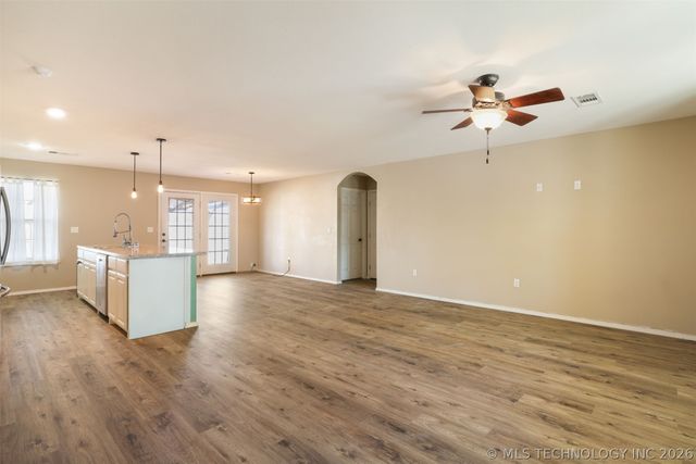 462 Allen, Calera, OK 74730