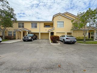 124 SW Peacock Boulevard 13-206, Port St Lucie, FL 34986