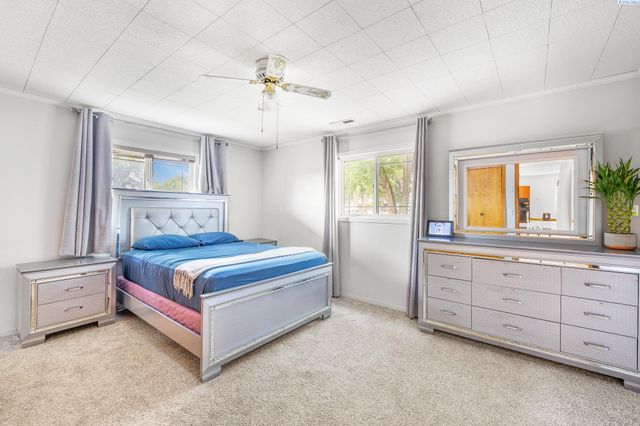 1202 Karen Ave, Benton City, WA 99320