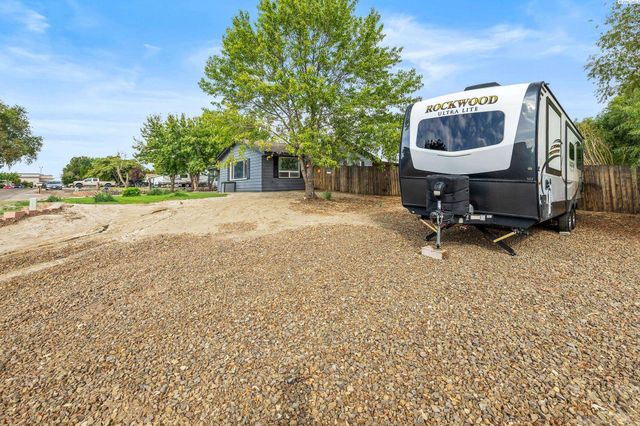 1202 Karen Ave, Benton City, WA 99320