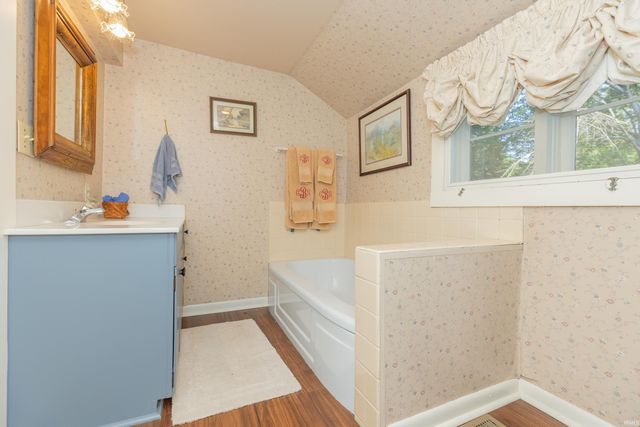 6531 Oak Hill Road, Evansville, IN 47725