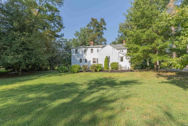 6531 Oak Hill Road, Evansville, IN 47725