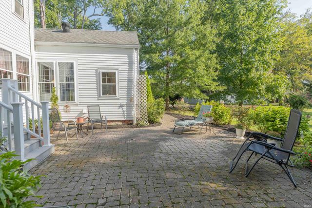 6531 Oak Hill Road, Evansville, IN 47725