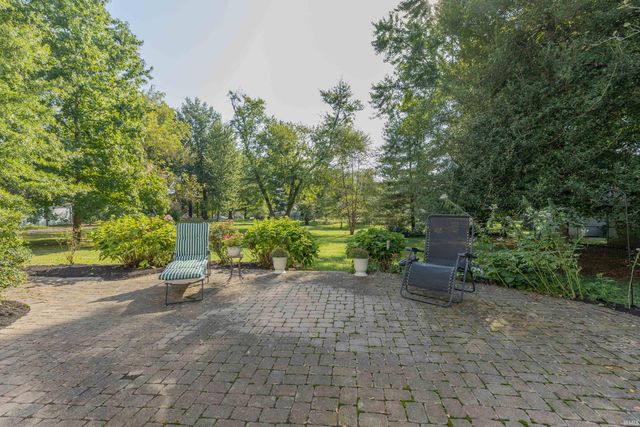 6531 Oak Hill Road, Evansville, IN 47725