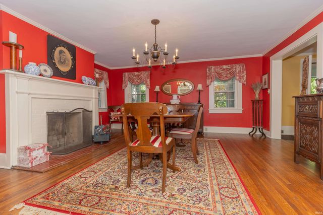 6531 Oak Hill Road, Evansville, IN 47725