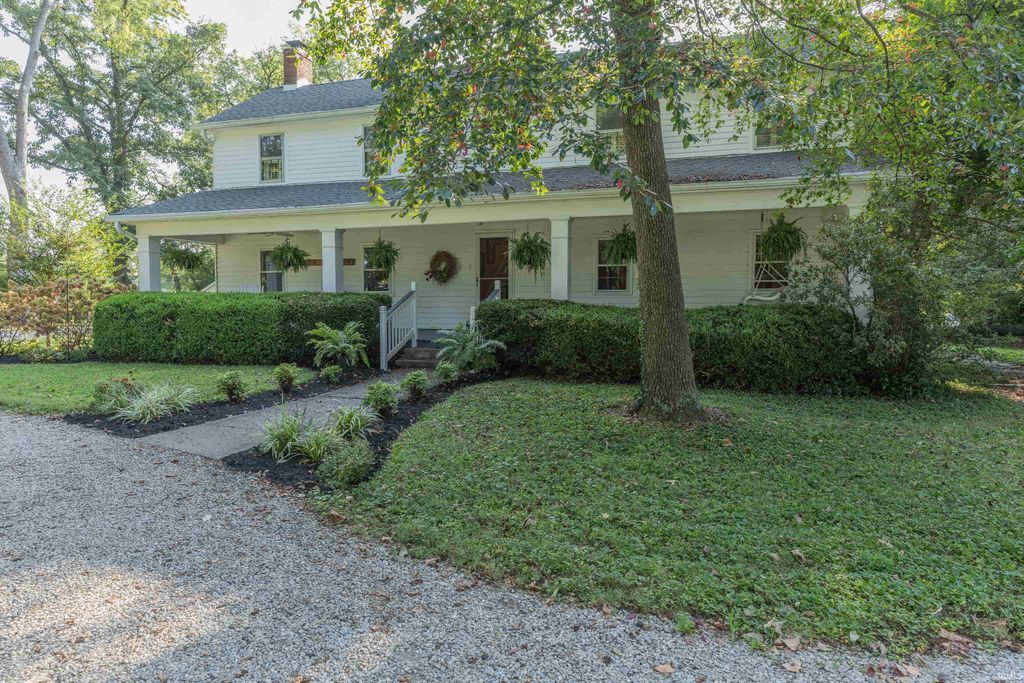 6531 Oak Hill Road, Evansville, IN 47725