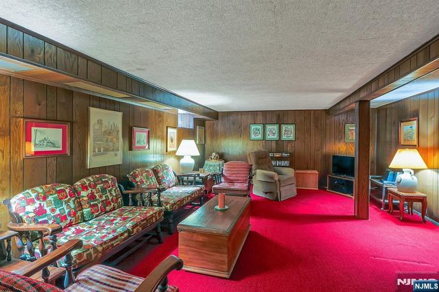 149 Park Drive, New Milford, NJ 07646