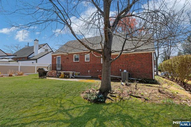 149 Park Drive, New Milford, NJ 07646