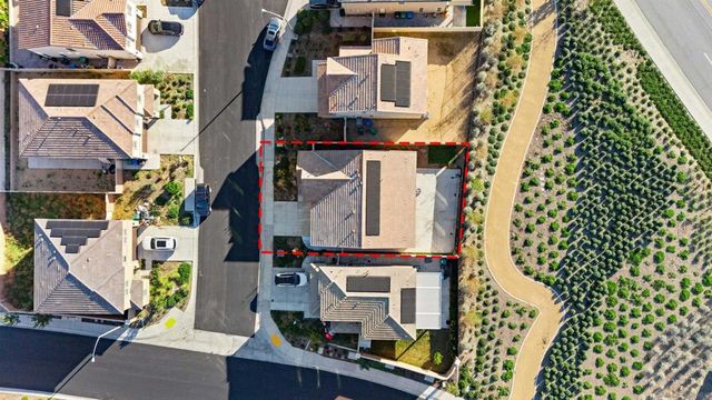 20075 Sanquinella Cir, Riverside, CA 92507