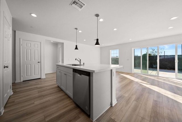 20075 Sanquinella Cir, Riverside, CA 92507