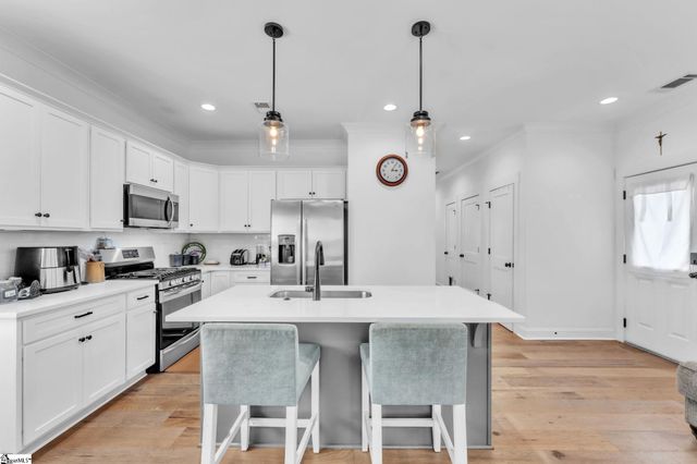 130 Lilia Hill Circle, Greenville, SC 29607