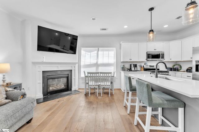 130 Lilia Hill Circle, Greenville, SC 29607