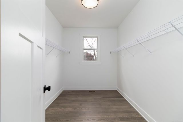 7433 Mulberry Drive, Washington, MI 48095