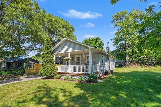 722 S Grant Avenue, Three Rivers, MI 49093