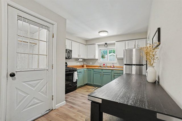 722 S Grant Avenue, Three Rivers, MI 49093