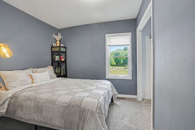 722 S Grant Avenue, Three Rivers, MI 49093