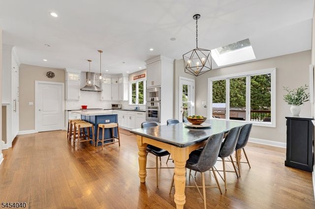 41 Wellington Dr, Washington Twp., NJ 07853