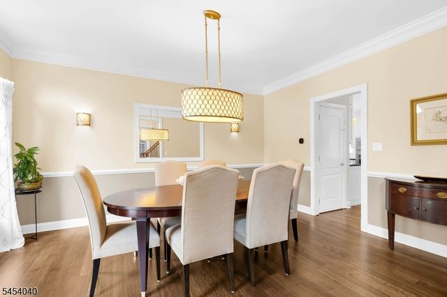 41 Wellington Dr, Washington Twp., NJ 07853