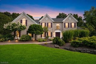 41 Wellington Dr, Washington Twp., NJ 07853