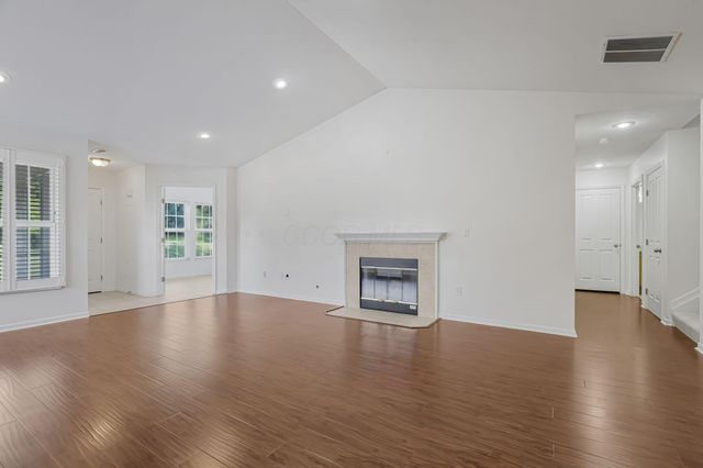 9180 Clovelly Street, Columbus, OH 43240
