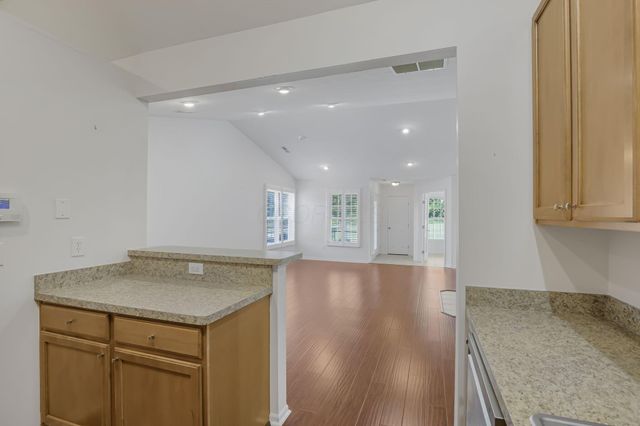 9180 Clovelly Street, Columbus, OH 43240