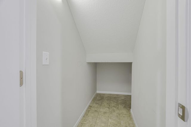 9180 Clovelly Street, Columbus, OH 43240