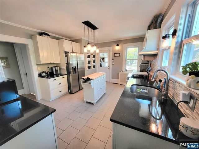 266 Eagle Rock Avenue, Roseland, NJ 07068