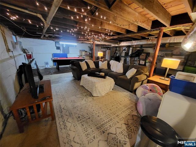 266 Eagle Rock Avenue, Roseland, NJ 07068