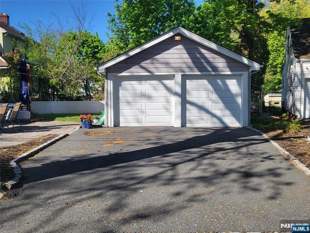 266 Eagle Rock Avenue, Roseland, NJ 07068