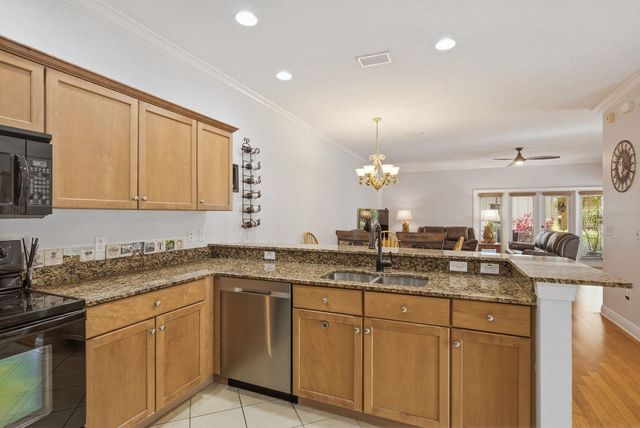 208 VALENCIA CIRCLE, St Petersburg, FL 33716