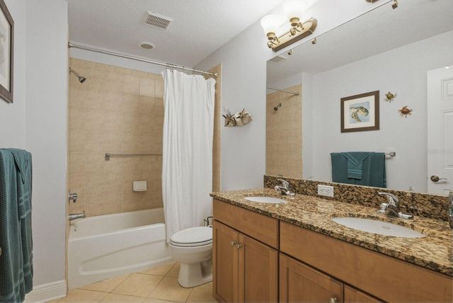 208 VALENCIA CIRCLE, St Petersburg, FL 33716