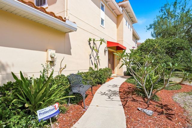 208 VALENCIA CIRCLE, St Petersburg, FL 33716