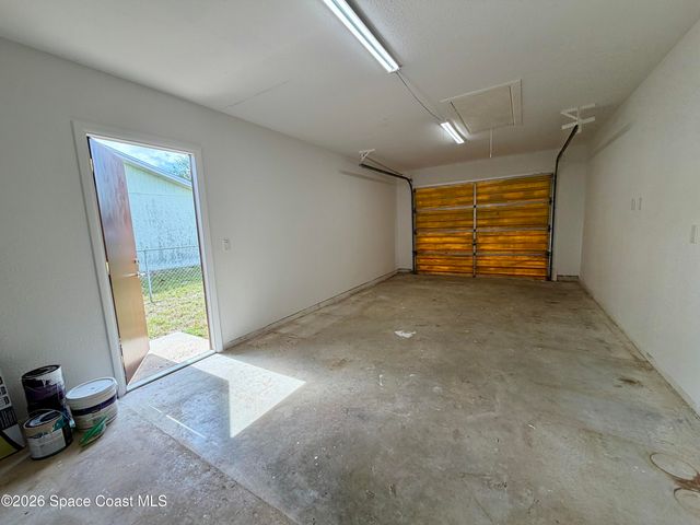700 Fernandina Street NW, Palm Bay, FL 32907