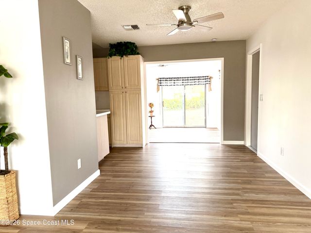 700 Fernandina Street NW, Palm Bay, FL 32907