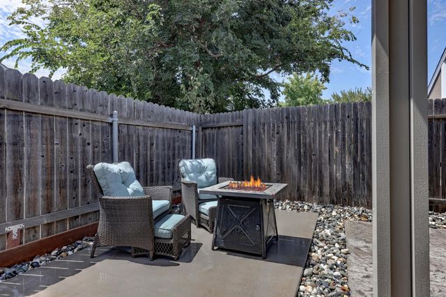 337 Sawtell Rd, Roseville, CA 95678