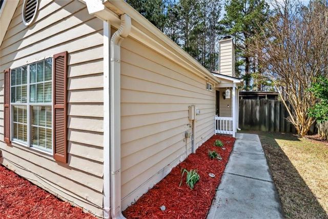 1493 Fall Creek Trace, Douglasville, GA 30134