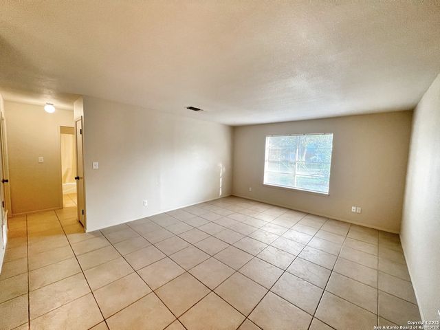 1792 Kuehler Ave, New Braunfels, TX 78130