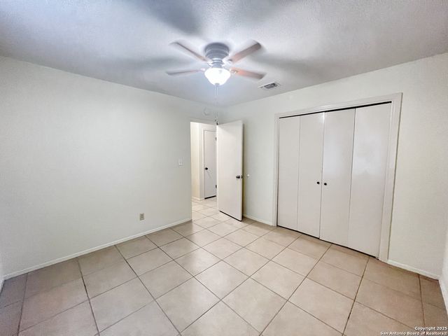 1792 Kuehler Ave, New Braunfels, TX 78130