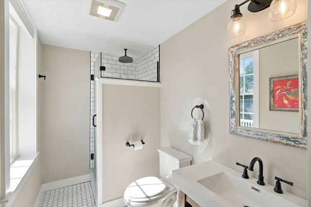 26 Tyng St A, Newburyport, MA 01950