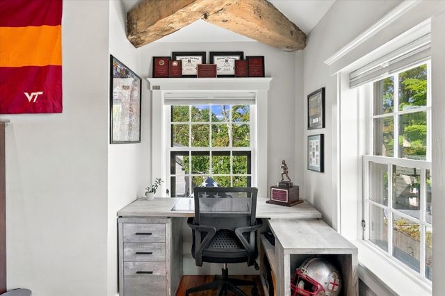 26 Tyng St A, Newburyport, MA 01950