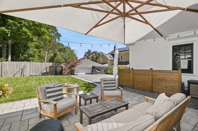 26 Tyng St A, Newburyport, MA 01950